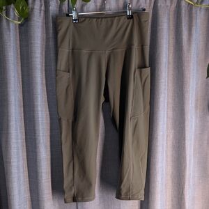 Women's Capri Leggings